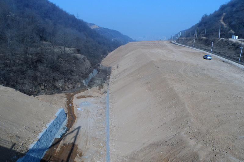 王家河隧道出口棄渣場